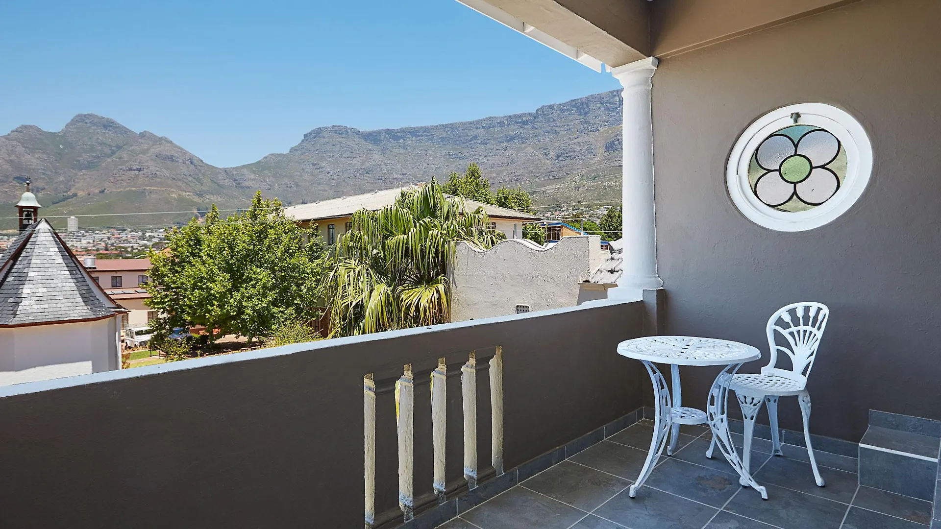 Otel Cloud No9 Guesthouse Gordonʼs Bay